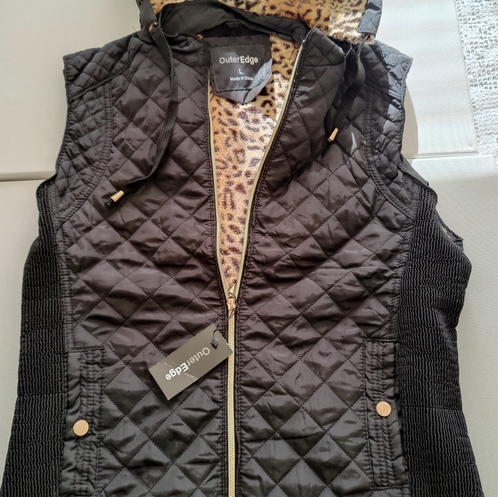 Hooded Vest with Leopard Print
